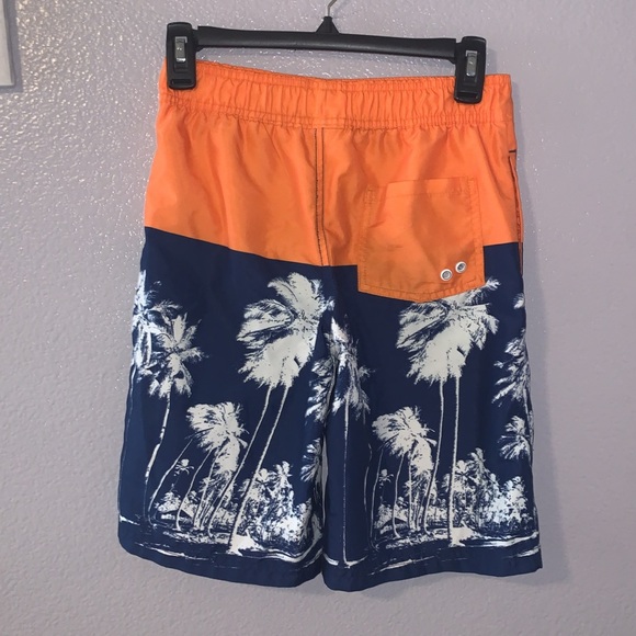 Crazy 8 boys 10/12 mesh lined tropical print swim trunks - Picture 5 of 8